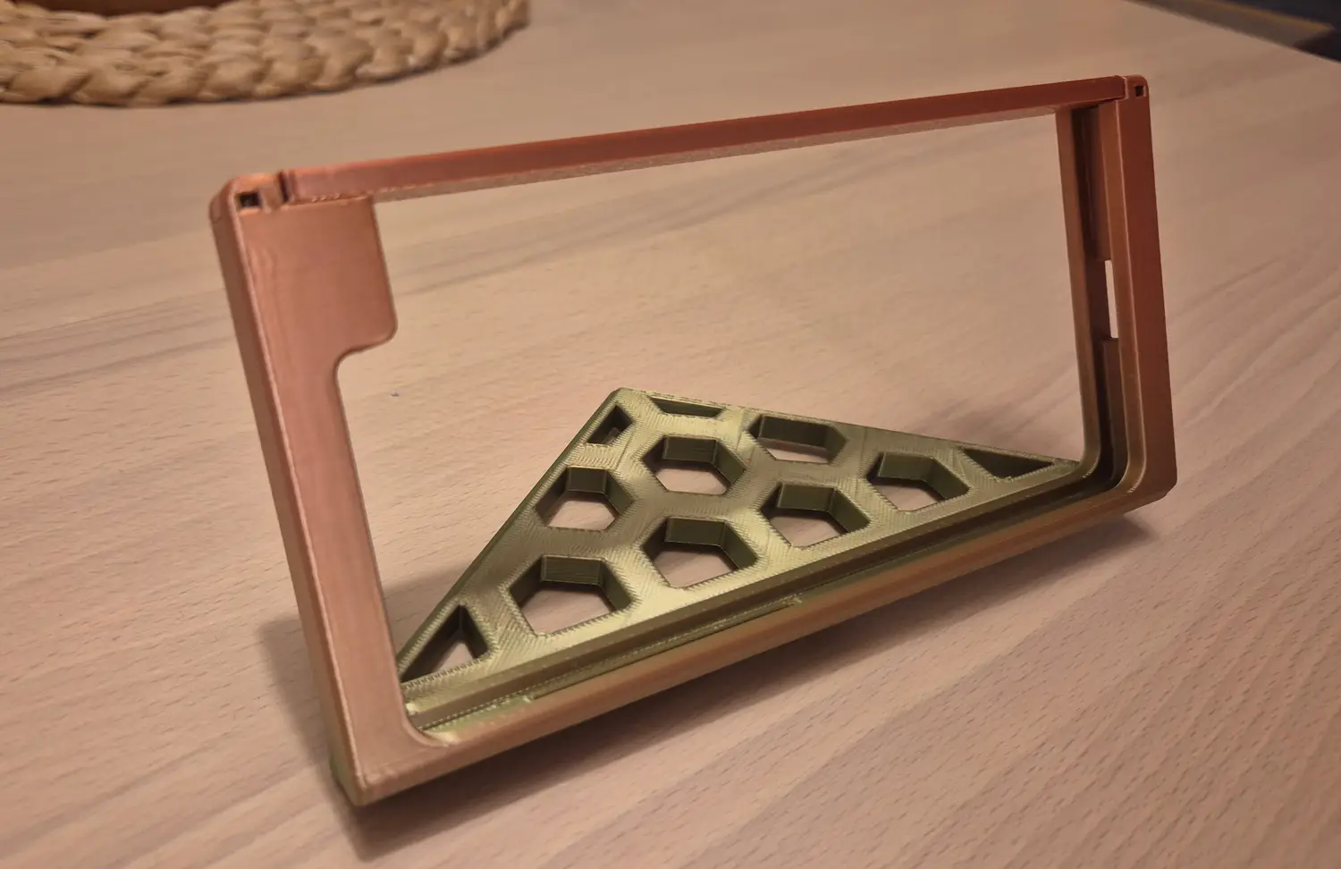 The 3D-printed phone enclosure
